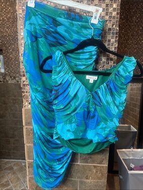 Blue-Green Ruched Maxi Skirt Set